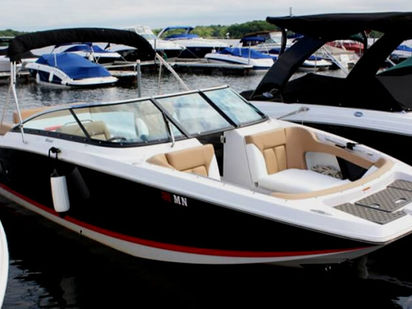 Motorboat Four Winns 242 SL · 2010 (0)