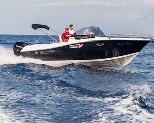 Atlantic Marine Sun Cruiser 690