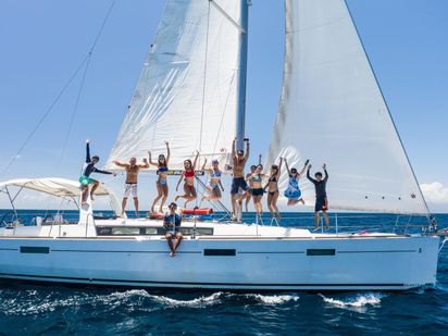 Żaglówka Beneteau Oceanis 45 · 2018 · Megan (0)