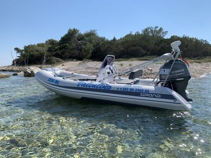 Bateau semi-rigide Grand Silver Line 470 · 2018 (0)