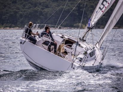 Velero Salona 380 · 2020 (0)