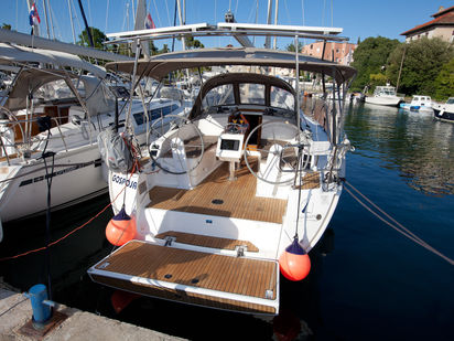 Sailboat Bavaria Cruiser 37 · 2016 · GOSPOJA (0)