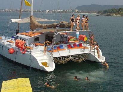 Catamaran Custom Built · 1990 · 56 Luxury Sailing Catamaran (1)