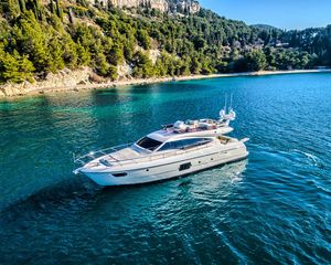 Ferretti 620