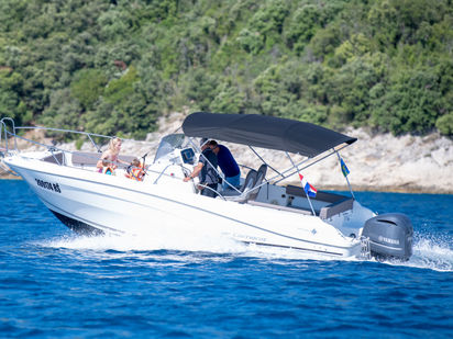 Speedboat Jeanneau Cap Camarat 7.5 CC · 2016 (0)