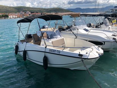 Quicksilver Activ 555 (0)
