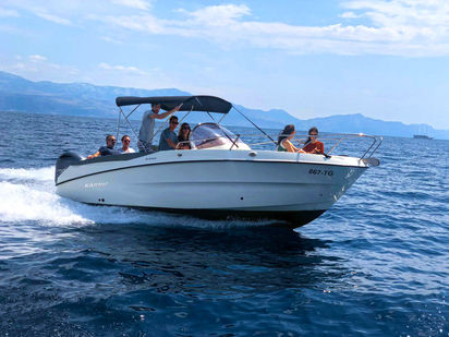 Lancha motora Karnic 2251 Open · 2015 (reacondicionamiento 2020) · Karnic 2251 Elite - Yamaha 200HP (1)