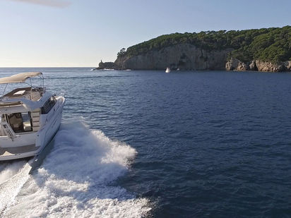 Jeanneau Prestige 400 Fly (0)