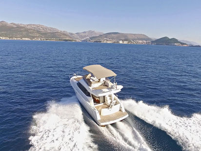 Jeanneau Prestige 400 Fly (1)