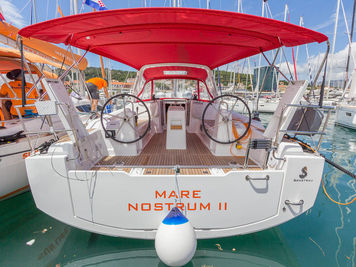 Żaglówka Beneteau Oceanis 38.1 · 2018