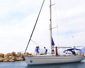 Bavaria 44