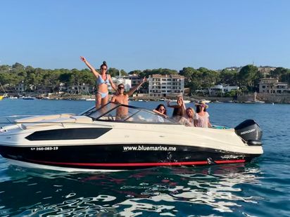 Hors-bord Bayliner VR 6 · 2019 (0)