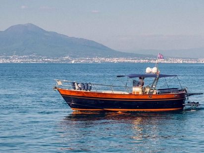 Barco a motor Nautica Esposito Futura Positano Open 38 · 2005 (reacondicionamiento 2018) · Il Cavaliere (1)