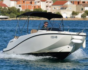 Quicksilver Activ 605 Open