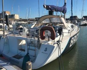 Beneteau Oceanis 43
