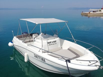 Motoscafo Jeanneau Cap Camarat 6.5 CC · 2016 · Seas the day (0)