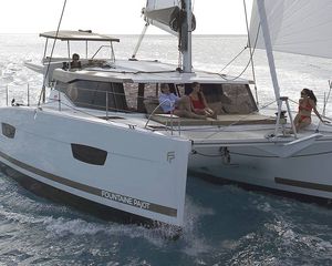 Fountaine Pajot Lucia 40
