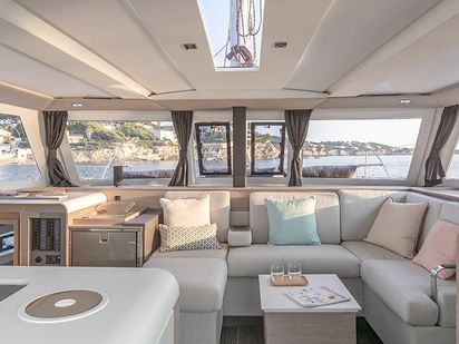 Catamaran Fountaine Pajot Isla 40 · 2021 · YOLO (1)