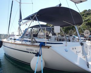 Bavaria 44