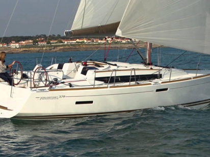 Sailboat Jeanneau Sun Odyssey 379 · 2014 · EC- 379-14-G (1)