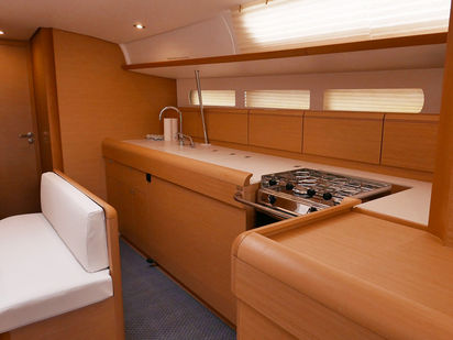 Sailboat Jeanneau Sun Odyssey 519 · 2018 · Impavida (1)