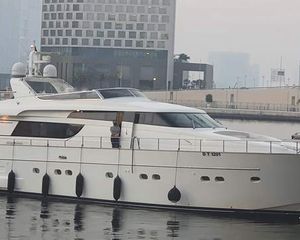 Sanlorenzo 72 Flybridge
