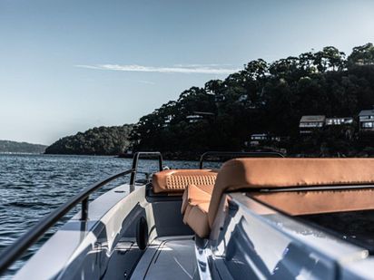 Motorboat Axopar 37 XC · 2023 · Voreus (1)