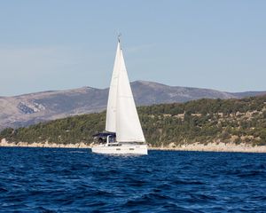 Beneteau Oceanis 38