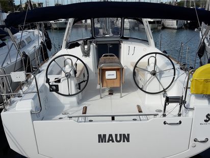 Segelboot Beneteau Oceanis 38 · 2015 · Maun (0)