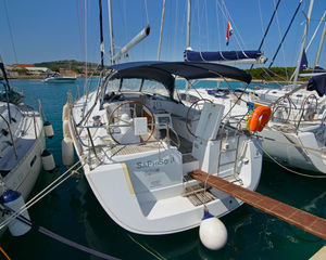 Beneteau Oceanis 43