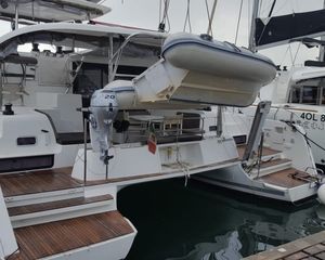 Lagoon 42