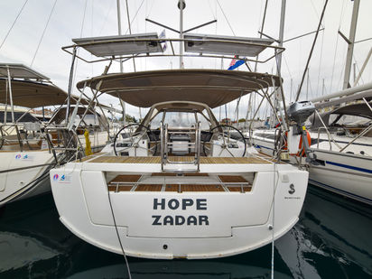 Barca a vela Beneteau Oceanis 41 · 2013 · Hope (1)