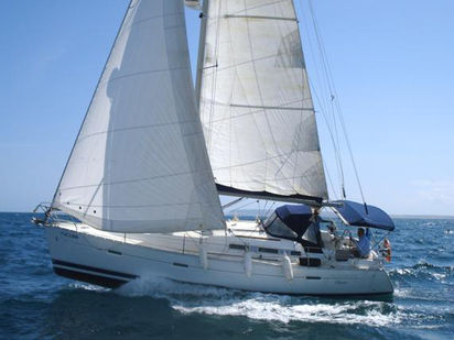 Voilier Beneteau Oceanis 373 · 2005 · Mirfak (0)