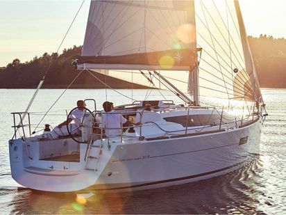 Sailboat Jeanneau Sun Odyssey 319 · 2018 · Amathea (0)