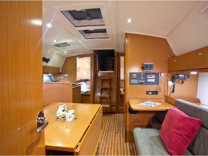 Sailboat Bavaria Cruiser 36 · 2012 · Mystic (1)