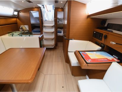 Sailboat Jeanneau Sun Odyssey 419 · 2019 · Euros (1)