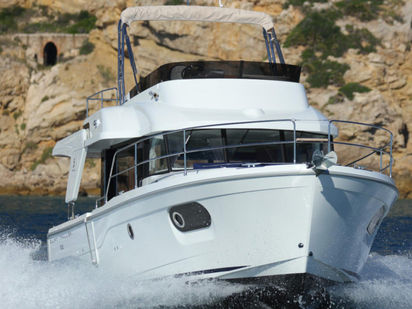 Motorboat Beneteau Swift Trawler 35 · 2019 (0)