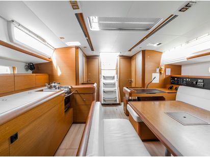 Sailboat Jeanneau Sun Odyssey 519 · 2020 · MAYFLOWER (1)