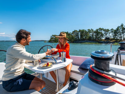 Barca a vela Beneteau Oceanis 30.1 · 2021 · REEF (1)