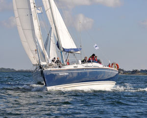 Hanse 370