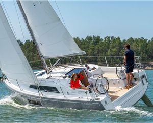 Beneteau Oceanis 30.1