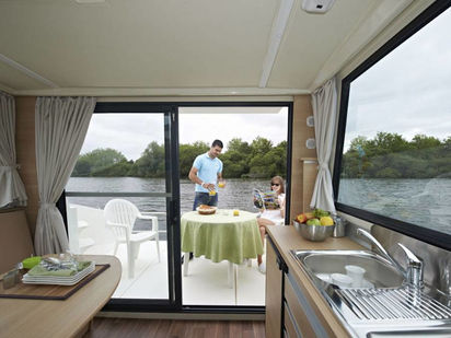 Houseboat Nicols Primo · 2013 · LOHR (4)