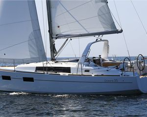 Beneteau Oceanis 35
