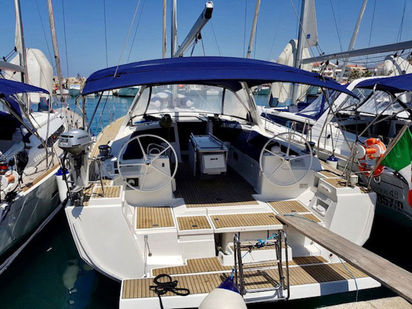 Sailboat Beneteau Oceanis 48 · 2015 (0)