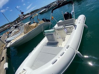 Bateau semi-rigide Zodiac Medline 850 · 2021 · RIB Zodiac Medline 8 (1)