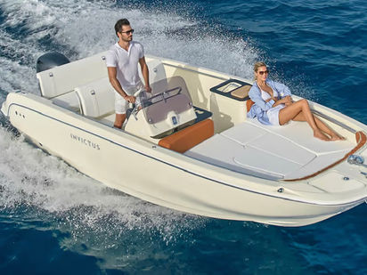 Lancha motora Invictus 200 SX · 2022 · Julia (1)