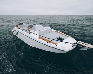 Beneteau Flyer 7 SUNdeck