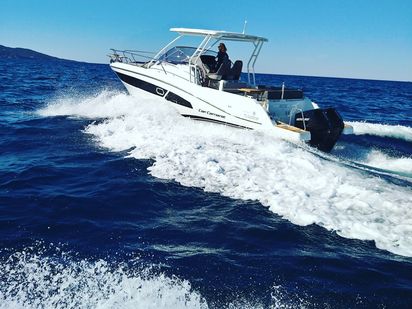 Barco a motore Jeanneau Cap Camarat 9.0 WA · 2021 (0)