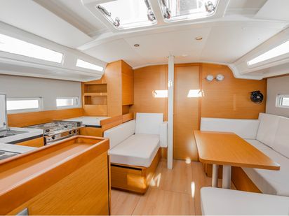 Segelboot Jeanneau Sun Odyssey 410 · 2021 · HIGH TIME (1)