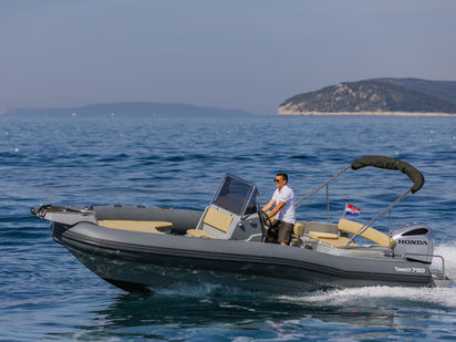 Bateau semi-rigide Marlin 790 · 2023 · MARLIN (0)